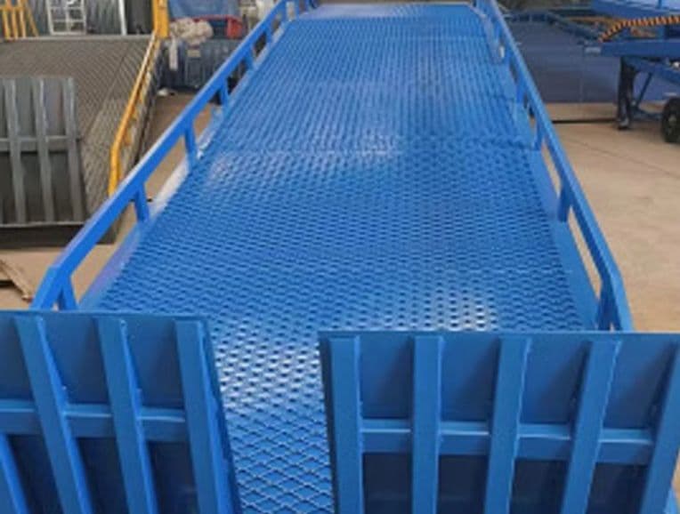 DCQY 12-1.8 Dock Ramp photo 4